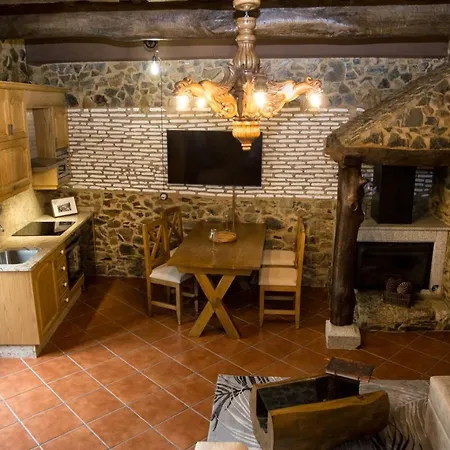Holiday home Casa Pitaxan Melide